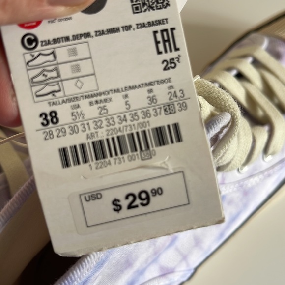 High tops - Picture 5 of 6